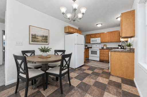 2215 15th Street S, Fargo, ND 58103