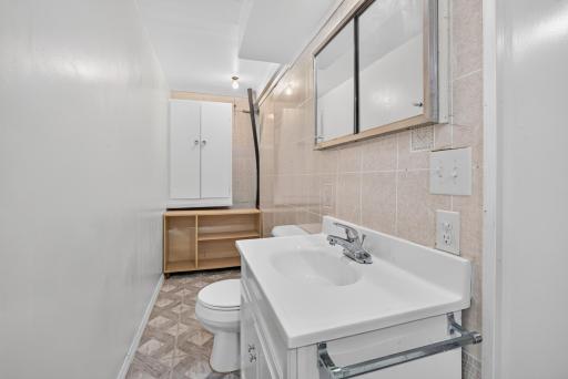 1571 Arlington Avenue E, Saint Paul, MN 55106