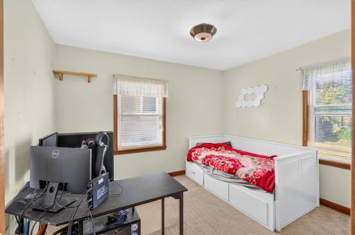 1571 Arlington Avenue E, Saint Paul, MN 55106