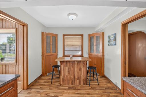1571 Arlington Avenue E, Saint Paul, MN 55106