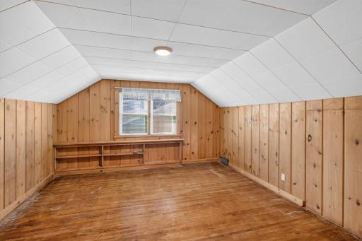 1571 Arlington Avenue E, Saint Paul, MN 55106