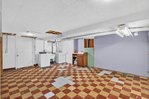 1571 Arlington Avenue E, Saint Paul, MN 55106