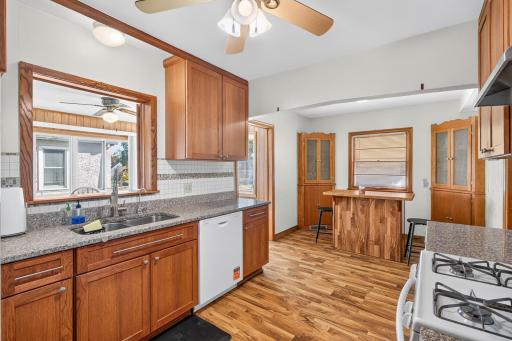 1571 Arlington Avenue E, Saint Paul, MN 55106
