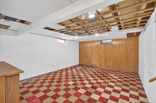 1571 Arlington Avenue E, Saint Paul, MN 55106