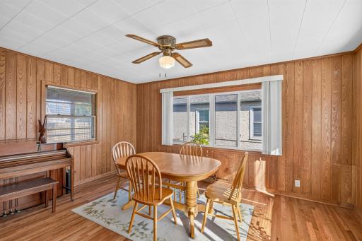 1571 Arlington Avenue E, Saint Paul, MN 55106
