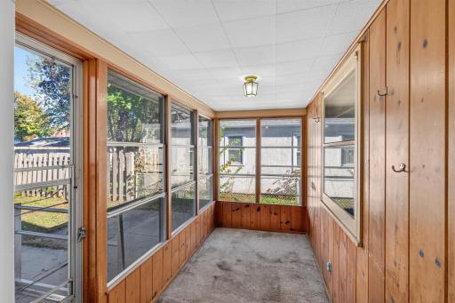 1571 Arlington Avenue E, Saint Paul, MN 55106