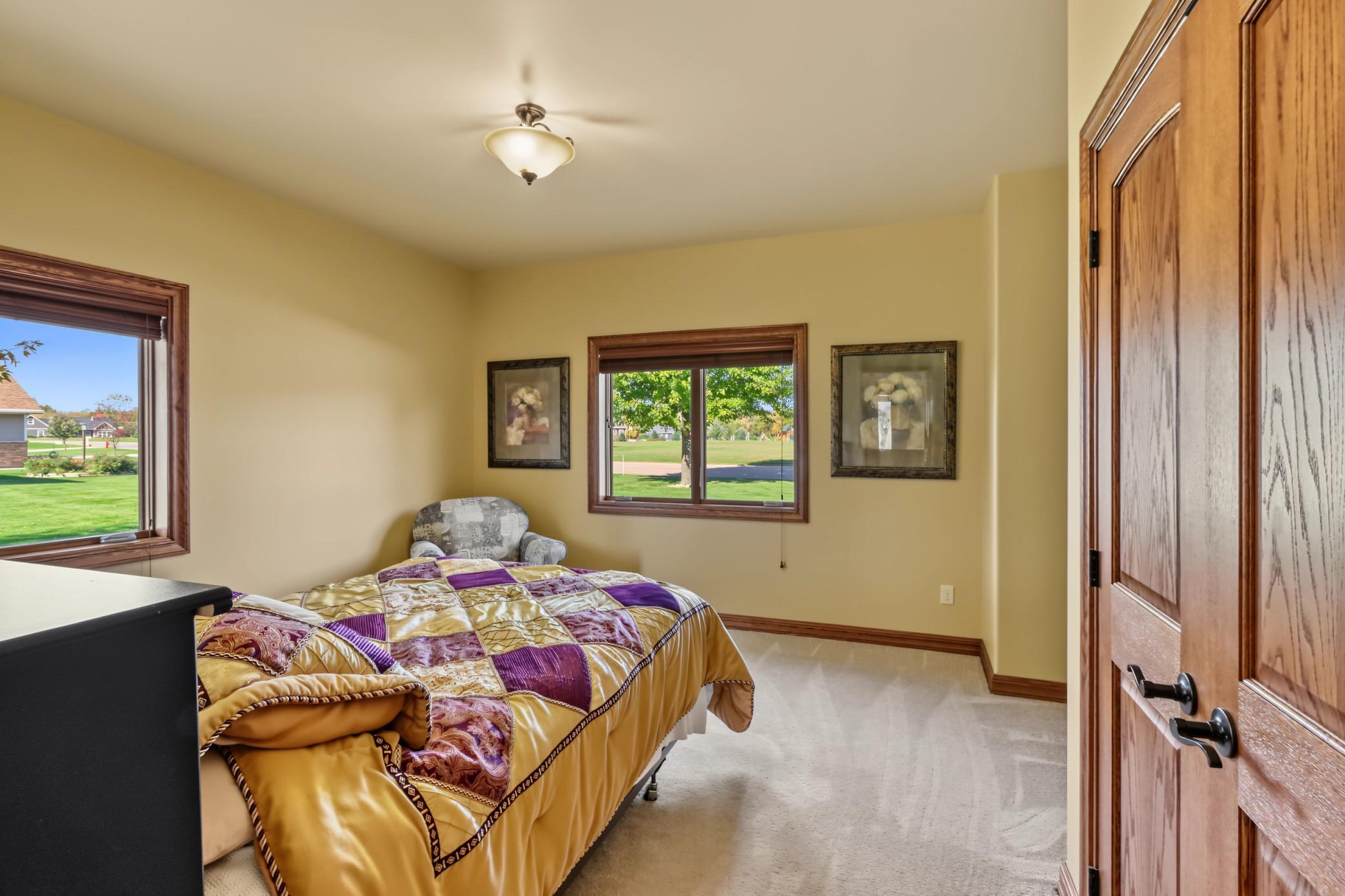 Bedroom 3_2 .jpg