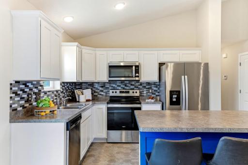 2568 Cold Lake Trail W, Mayer, MN 55360