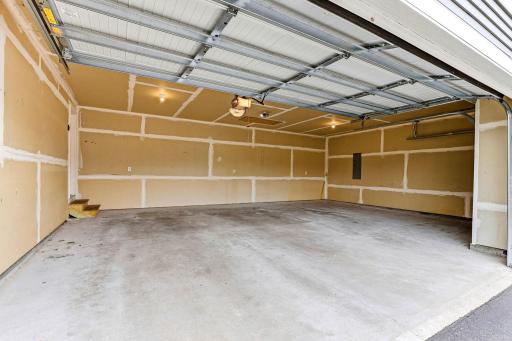 2568 Cold Lake Trail W, Mayer, MN 55360