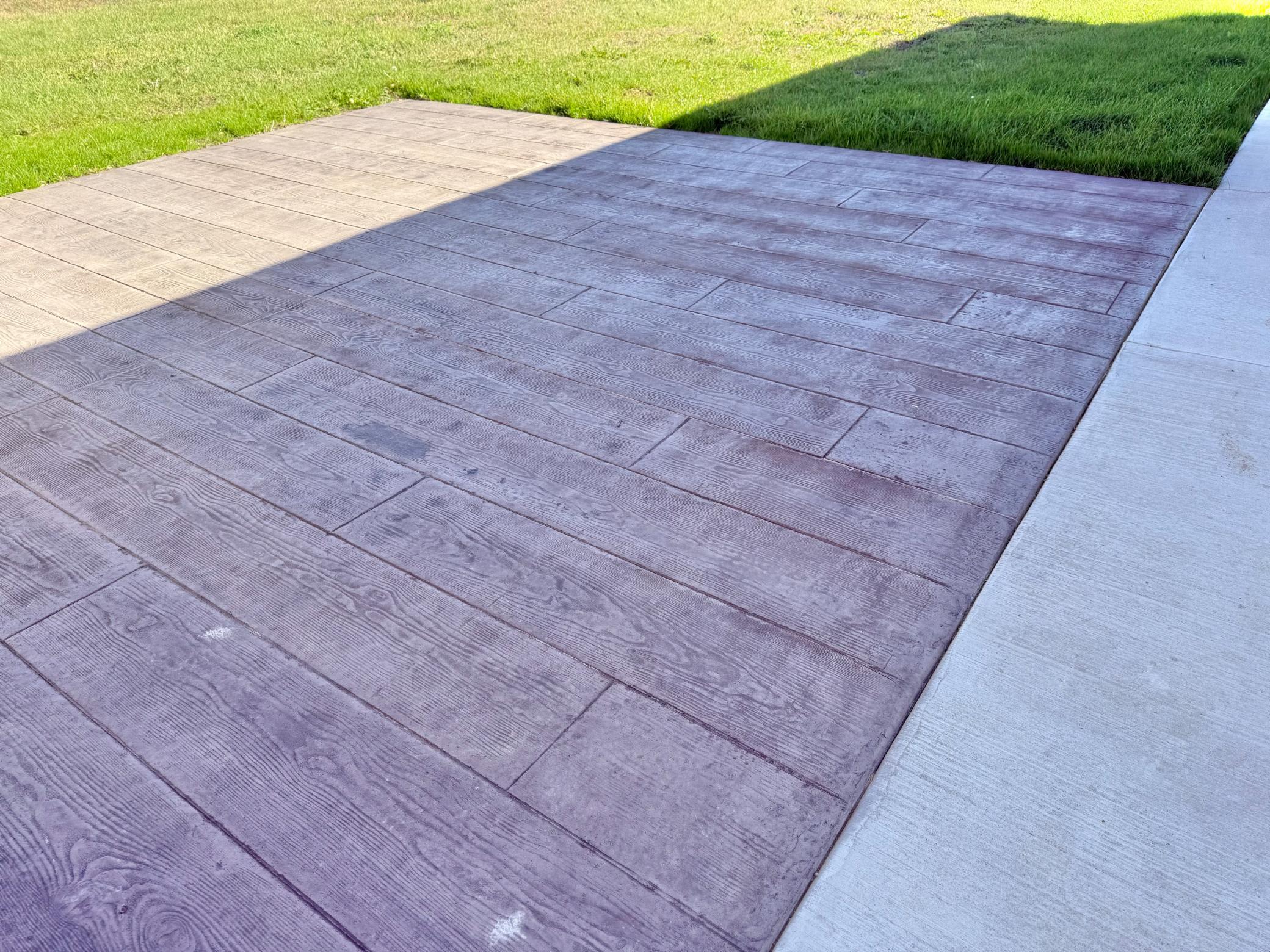 Stamped concrete patio (back yard)