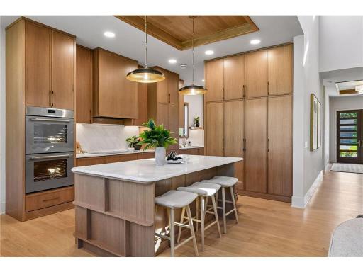 XXX Crestwood Terrace, Eden Prairie, MN 55347