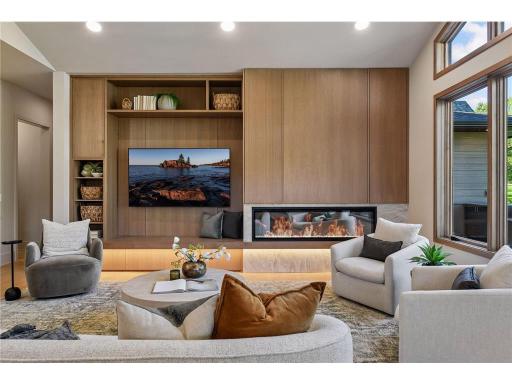 XXX Crestwood Terrace, Eden Prairie, MN 55347