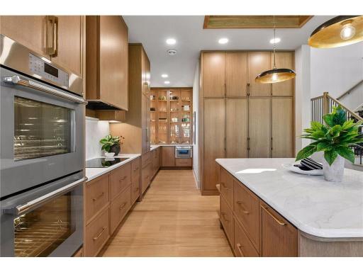 XXX Crestwood Terrace, Eden Prairie, MN 55347