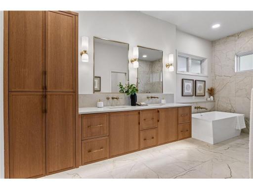 XXX Crestwood Terrace, Eden Prairie, MN 55347