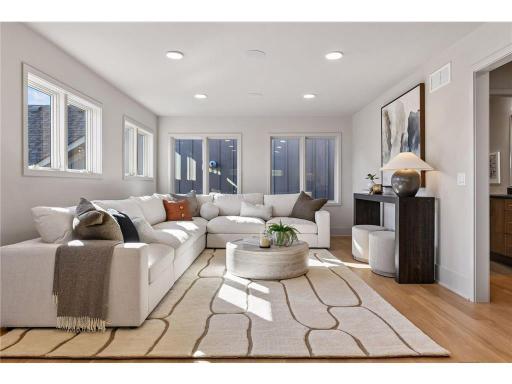 XXX Crestwood Terrace, Eden Prairie, MN 55347