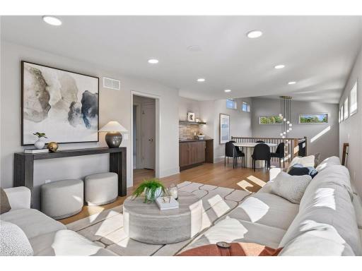 XXX Crestwood Terrace, Eden Prairie, MN 55347