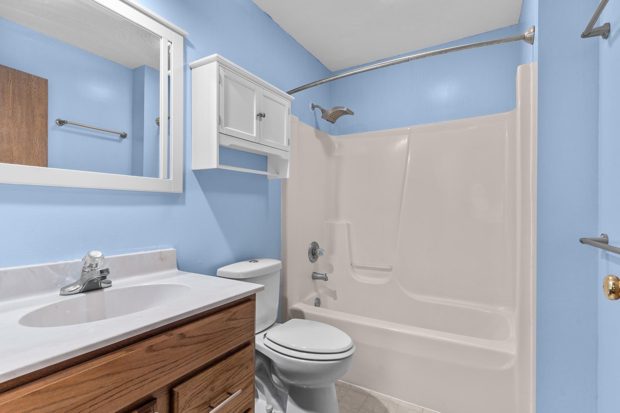 Owners Full Bath