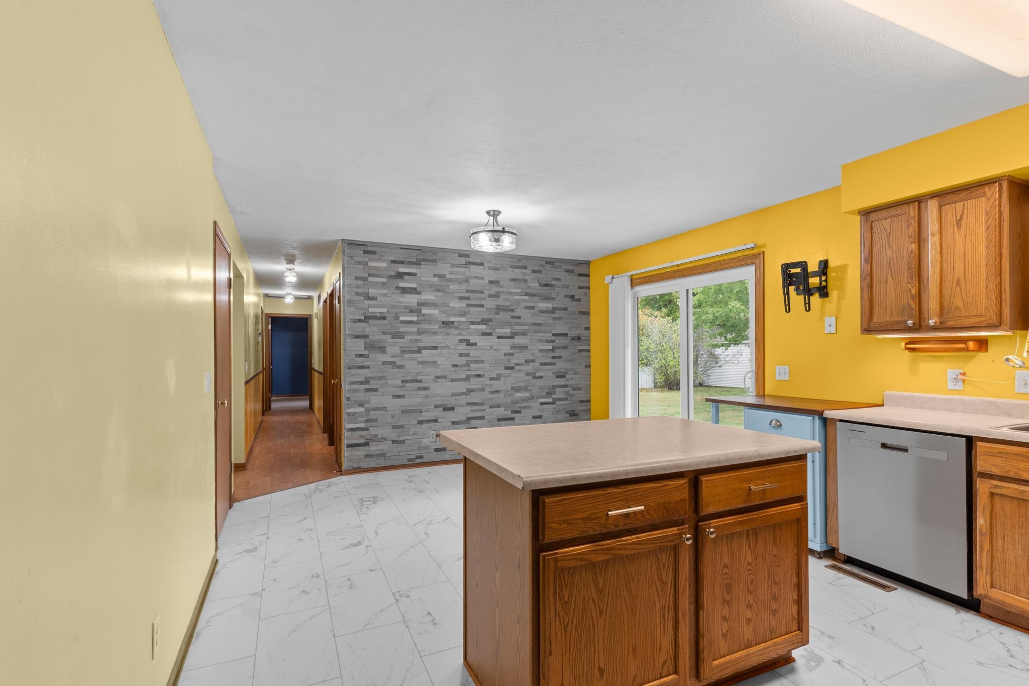 1158-Valley-View-Rd-Lake-City-MN-55041-_BMK1652-web-mls.jpg