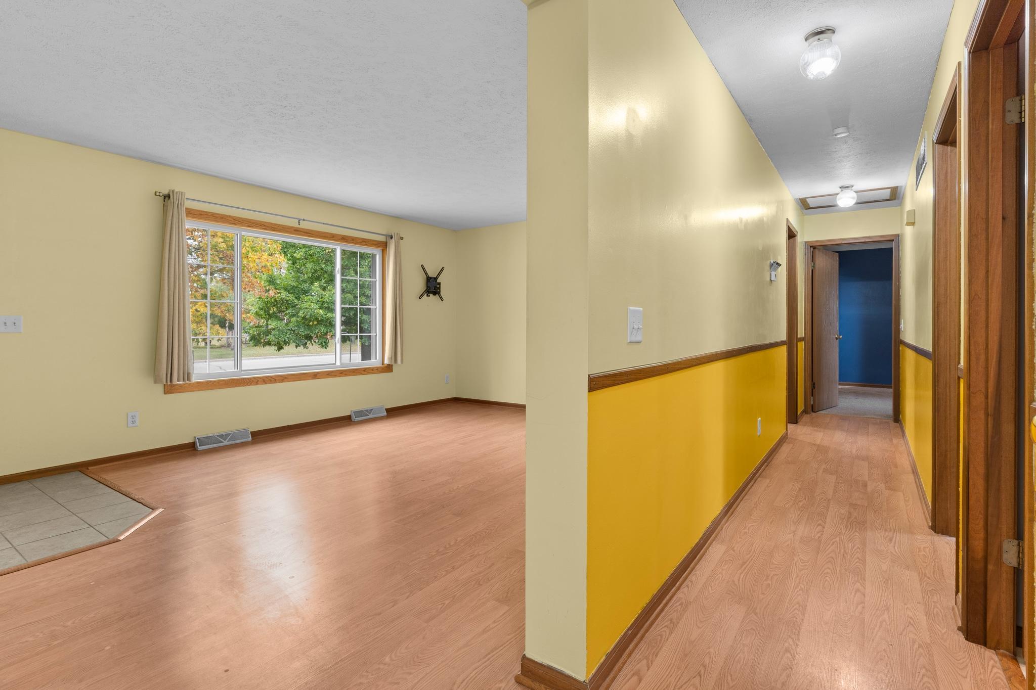 1158-Valley-View-Rd-Lake-City-MN-55041-_BMK1598-web-mls.jpg