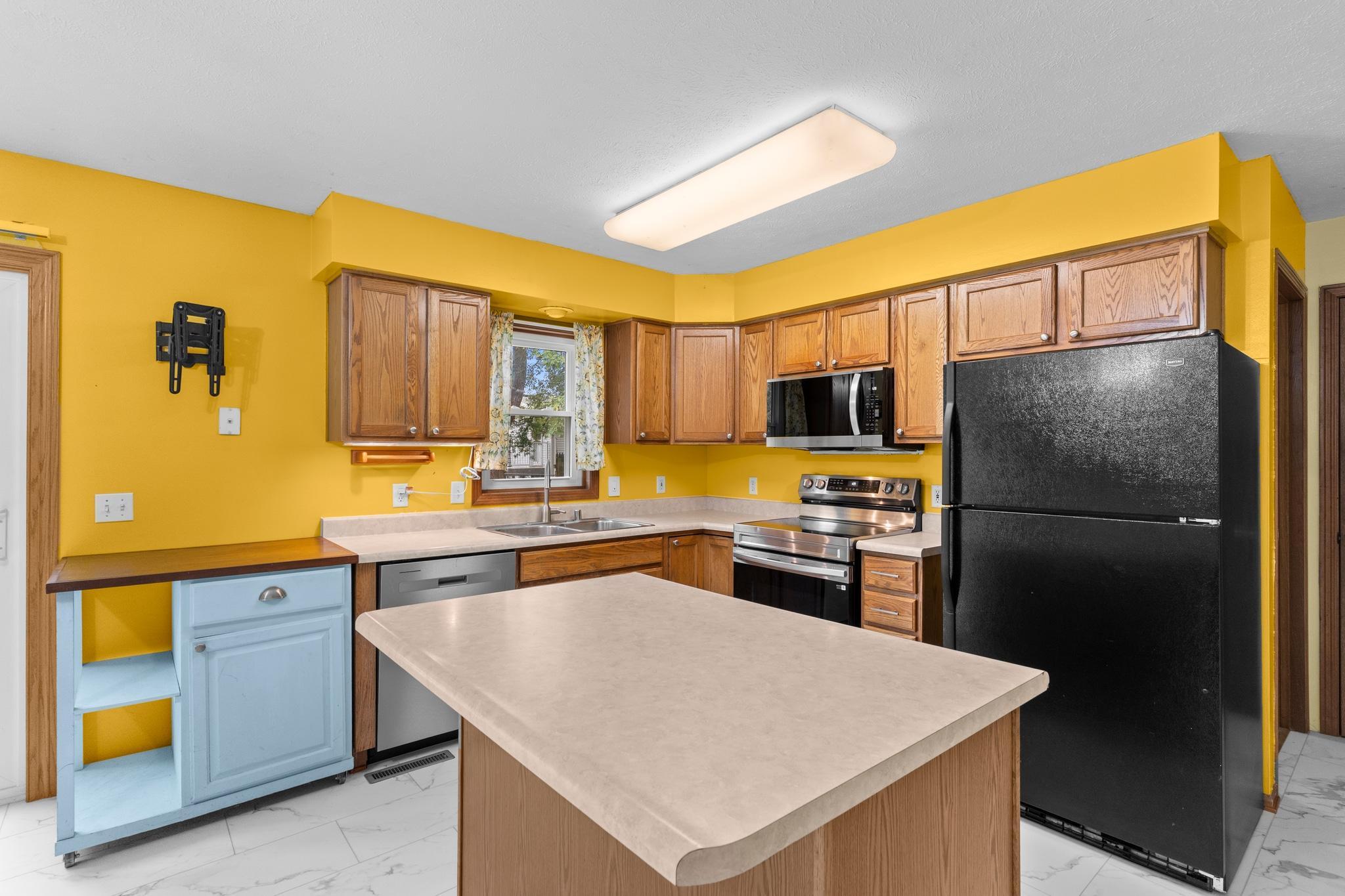 Kitchen Center Island
