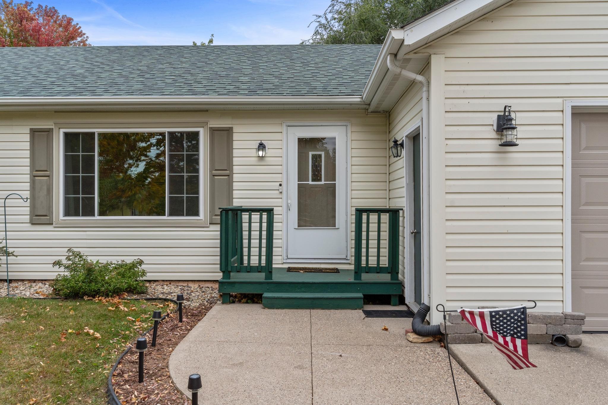 1158-Valley-View-Rd-Lake-City-MN-55041-BMK01705-web-mls.jpg