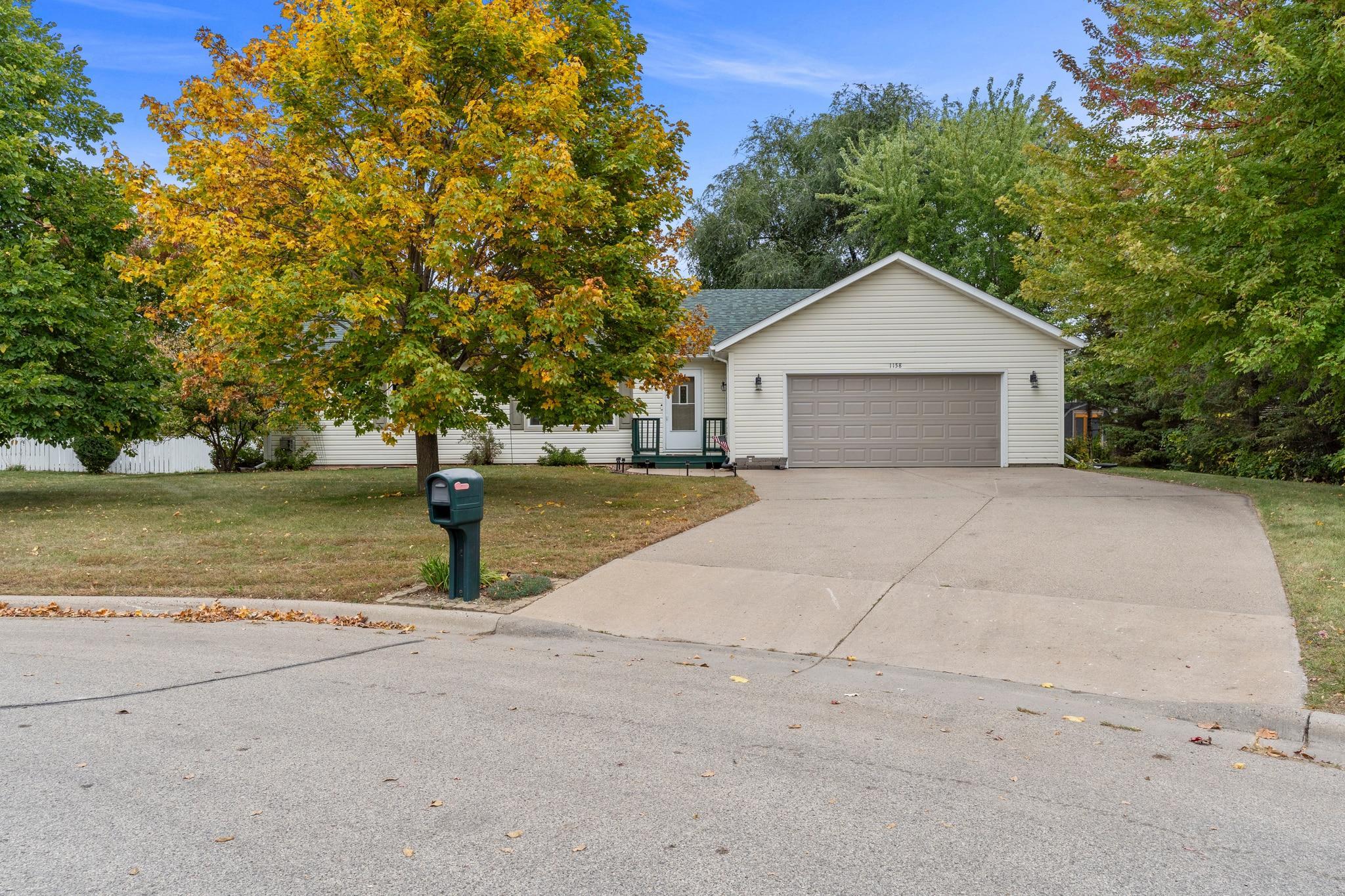 1158-Valley-View-Rd-Lake-City-MN-55041-BMK01711-web-mls.jpg