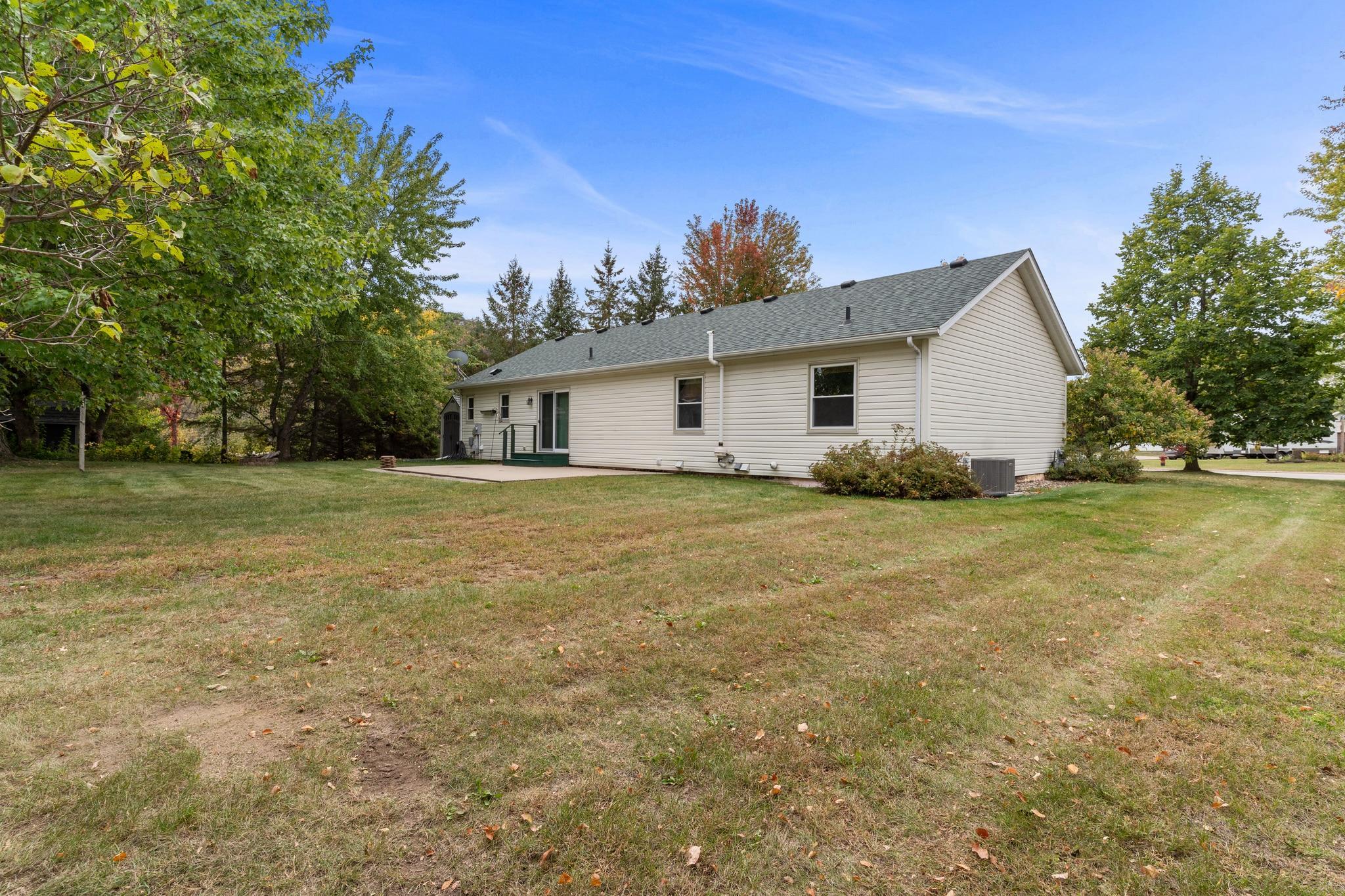 1158-Valley-View-Rd-Lake-City-MN-55041-BMK01707-web-mls.jpg