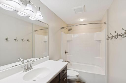 14246 Garden Way N, Hugo, MN 55038