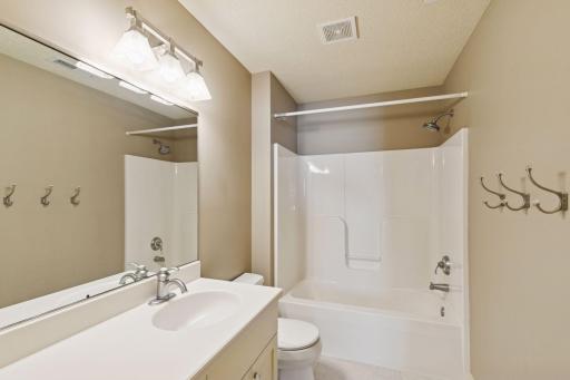 14246 Garden Way N, Hugo, MN 55038