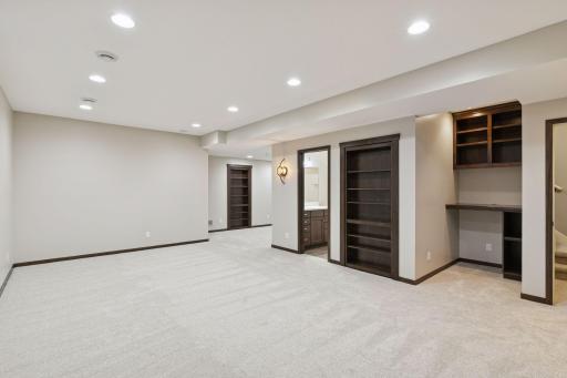 14246 Garden Way N, Hugo, MN 55038