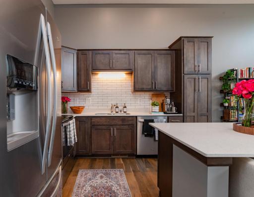 344 Stonewood Place, Burnsville, MN 55306