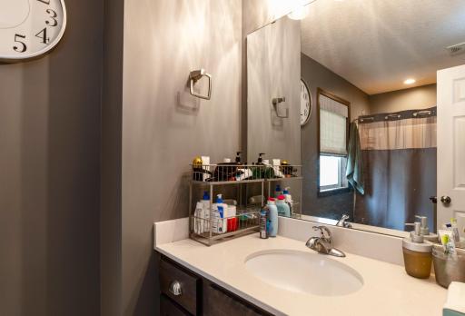 344 Stonewood Place, Burnsville, MN 55306