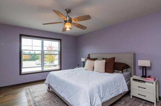 344 Stonewood Place, Burnsville, MN 55306