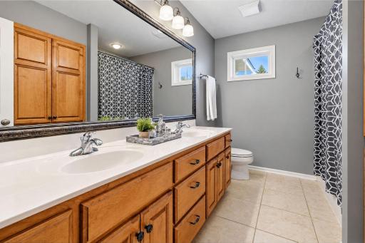 2995 Bobcat Trail NW, Prior Lake, MN 55372
