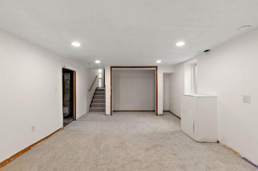 6924 Scott Avenue N, Brooklyn Center, MN 55429