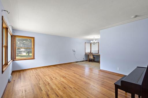 6924 Scott Avenue N, Brooklyn Center, MN 55429