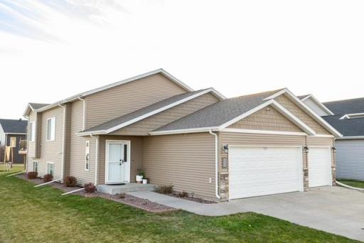 Welcome Home to 3053 38th Ave S, Moorhead! Corner lot! Nicely landscaped; 3-stall finished attached garage with floor drain