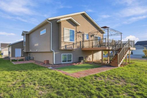 3053 38th Avenue S, Moorhead, MN 56560