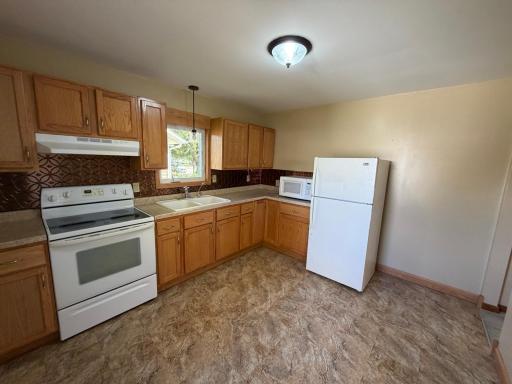 129 E Ronning Avenue, Appleton, MN 56208