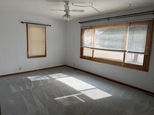 129 E Ronning Avenue, Appleton, MN 56208