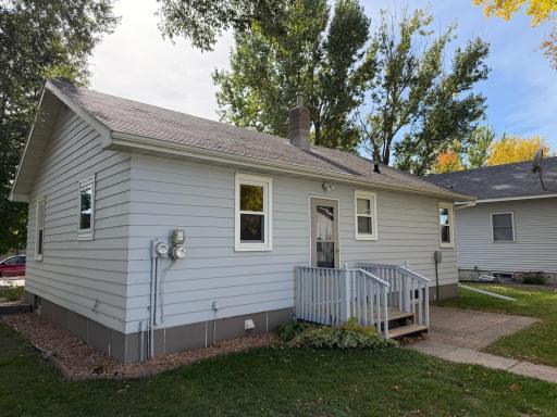 129 E Ronning Avenue, Appleton, MN 56208