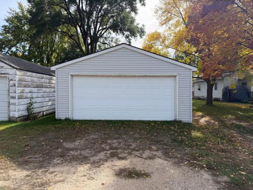 129 E Ronning Avenue, Appleton, MN 56208