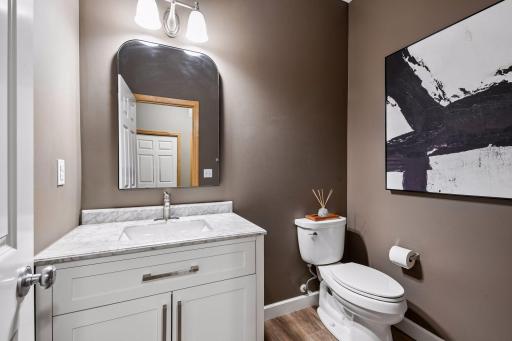 8409 Townsend Drive, Eden Prairie, MN 55344