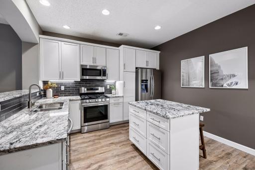 8409 Townsend Drive, Eden Prairie, MN 55344