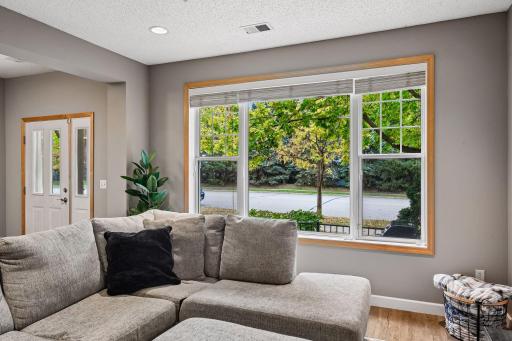 8409 Townsend Drive, Eden Prairie, MN 55344