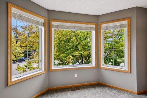 8409 Townsend Drive, Eden Prairie, MN 55344