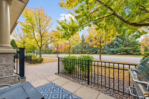 8409 Townsend Drive, Eden Prairie, MN 55344