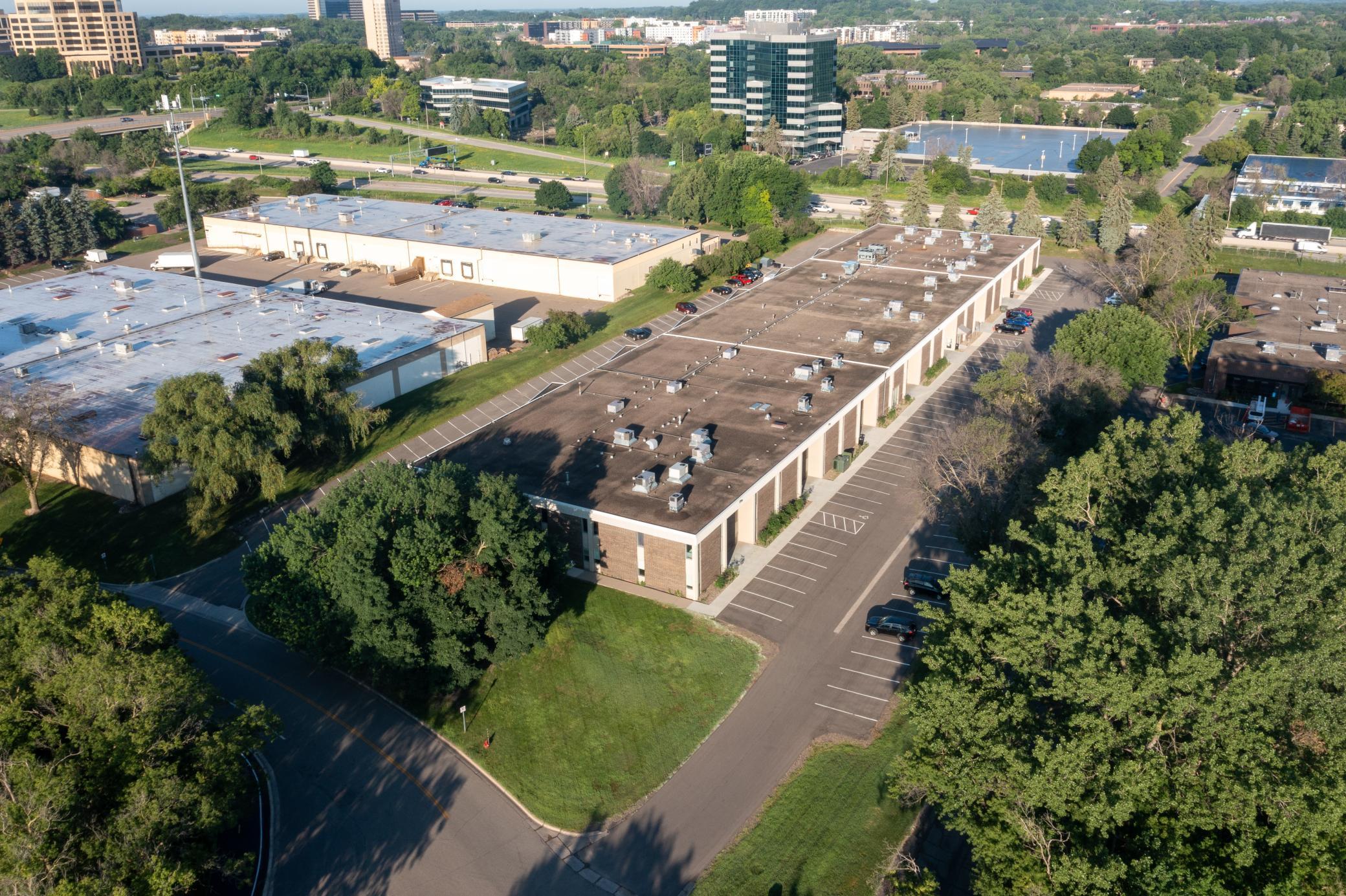 5624_lincoln_drive_edina_drone_aerial_018.jpg