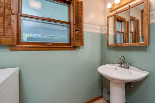 605 N Market Street, Janesville, MN 56048