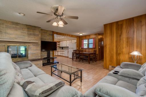 605 N Market Street, Janesville, MN 56048